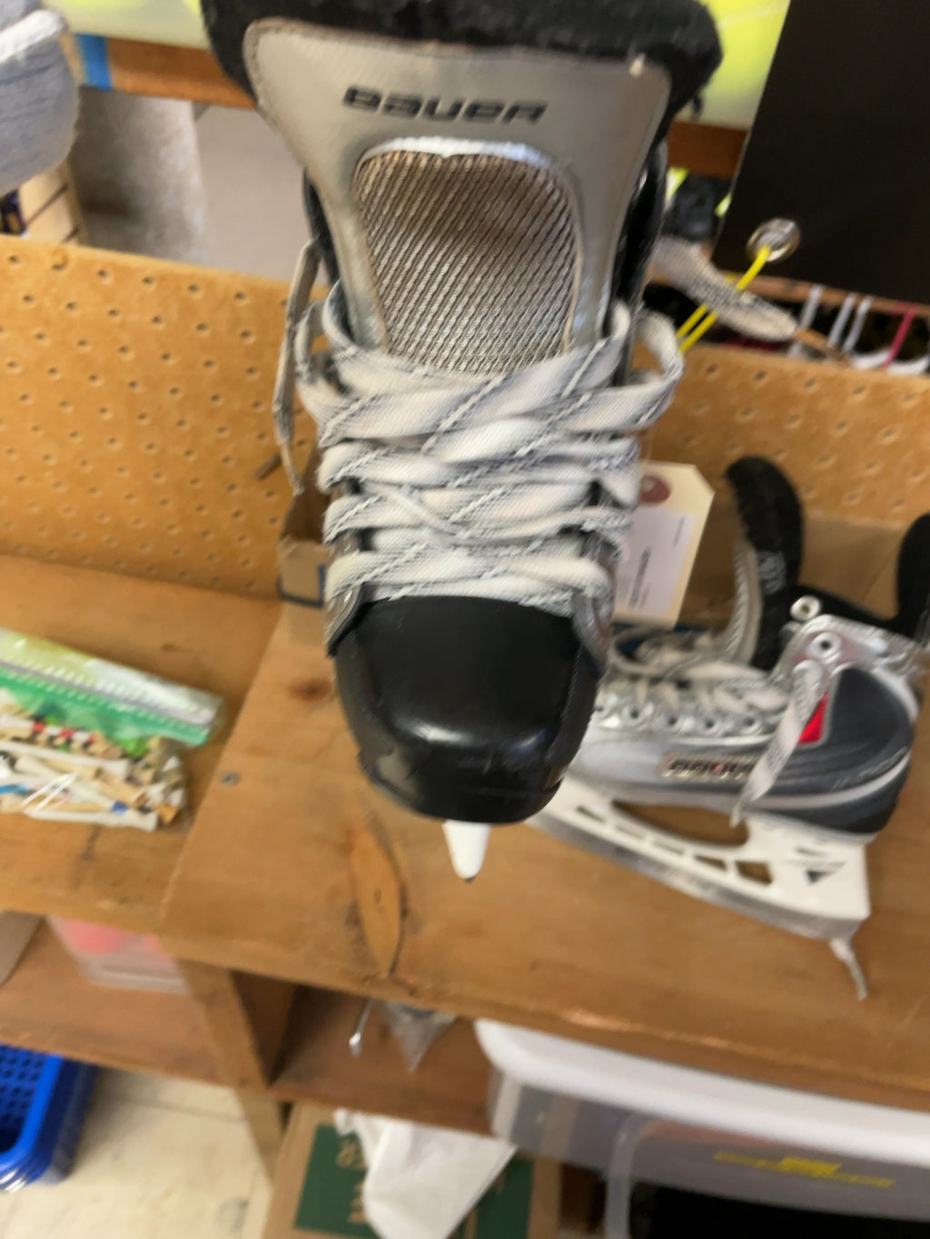 Bauer Vapor X:20 Size Y11.5 D Hockey Skates