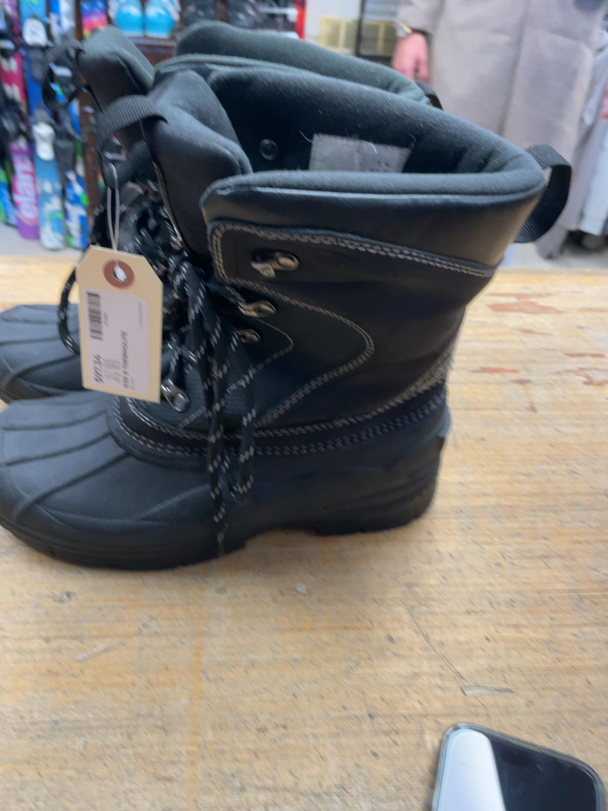 Thermolite Winter Boots Size 8 Black