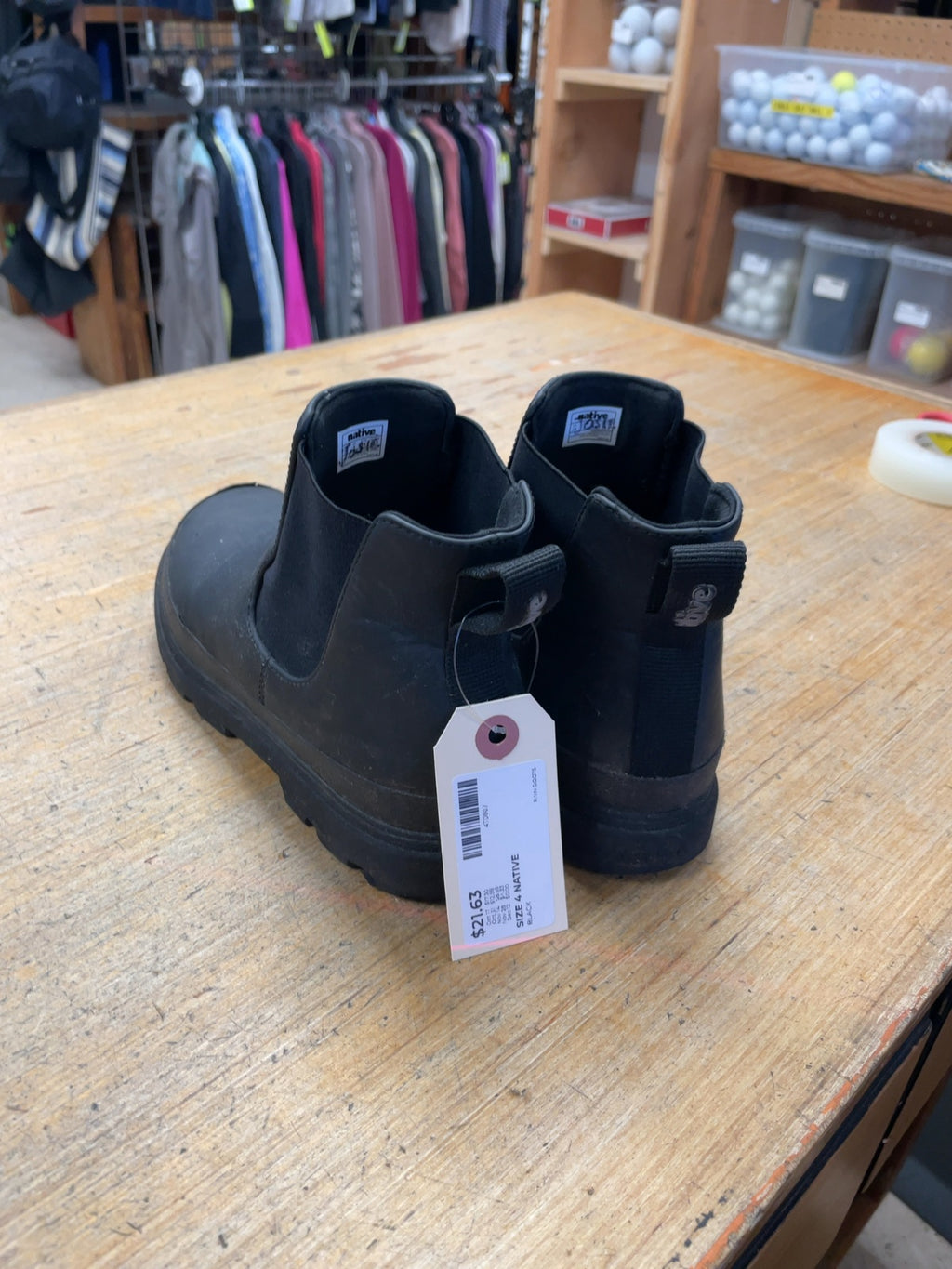 Native Fitzsimmons Chelsea Size 4 US Youth Boots