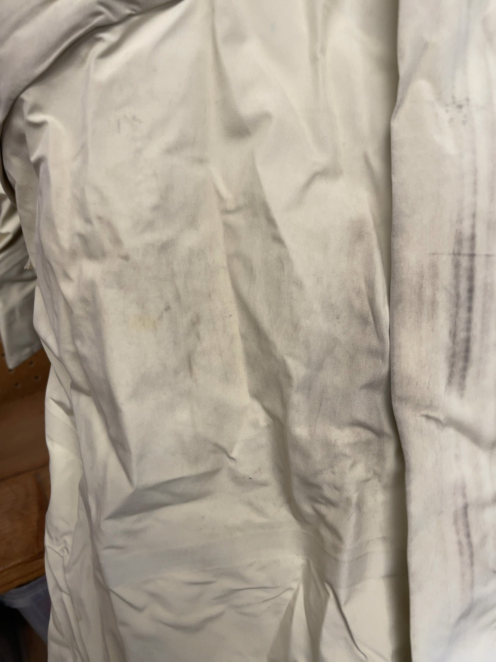 Arc'teryx Rain Jacket Size S Off-White