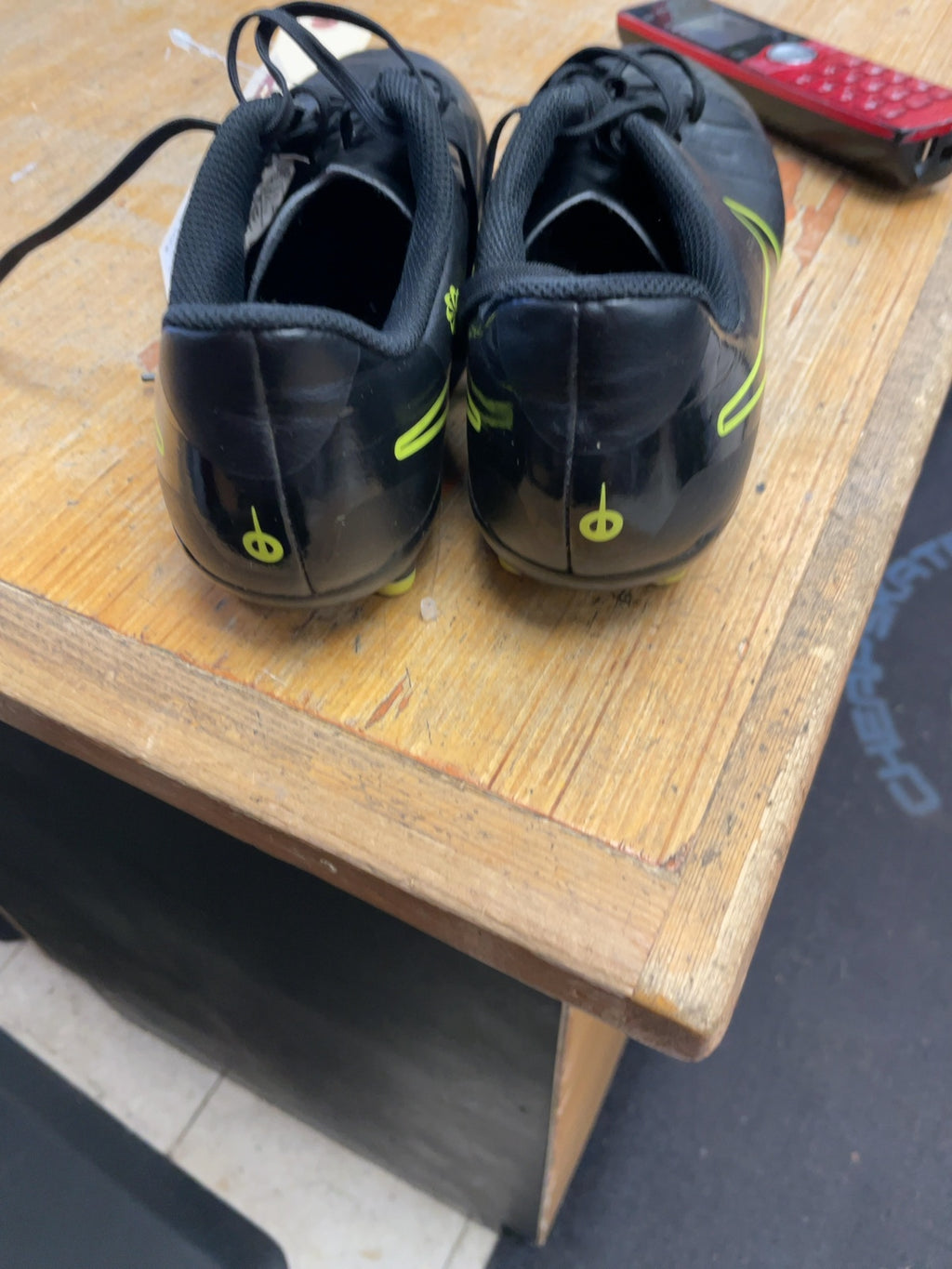 Nike Size 5Y Youth Soccer Cleats