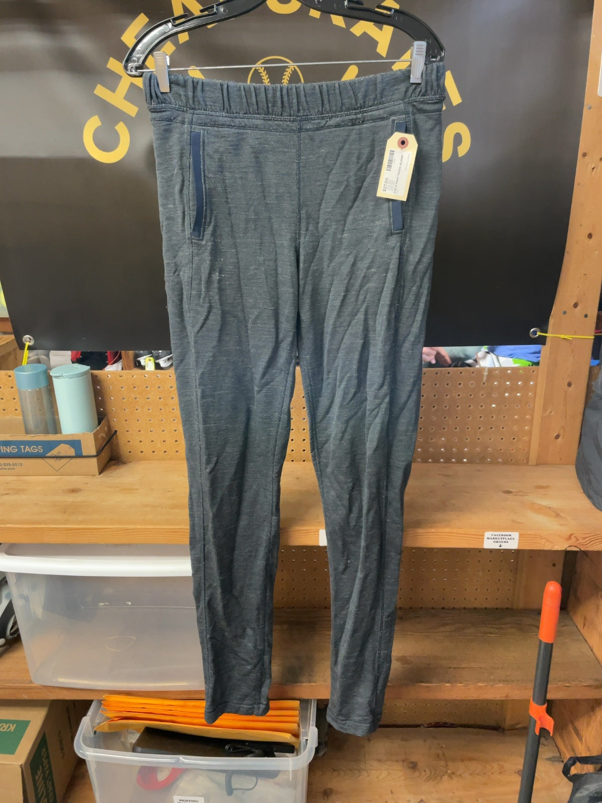 Lululemon Wool Blend Pants Size 8 Navy